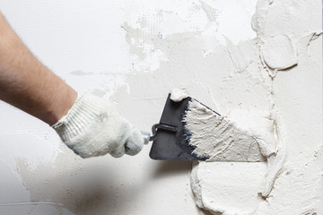 Stucco Repair: Getting Rid of Cracks and Holes in Stucco Before It’s Too Late